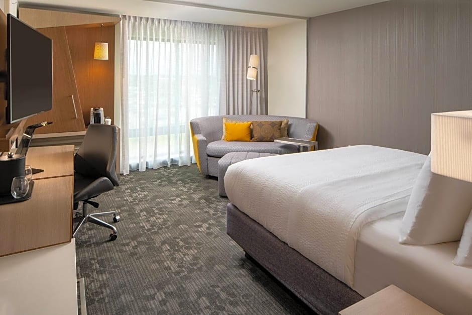 Courtyard by Marriott Lafayette South