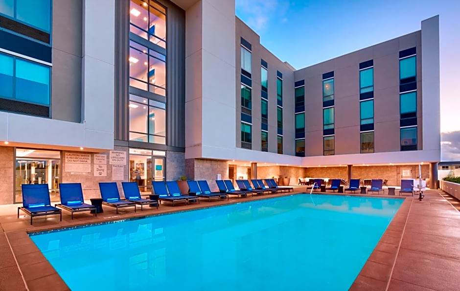 Hampton Inn By Hilton & Suites Anaheim Resort Convention Center