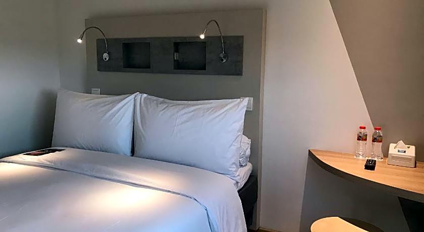 ibis budget Surabaya Diponegoro