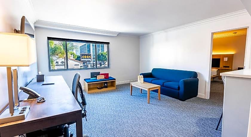 The Live Hotel