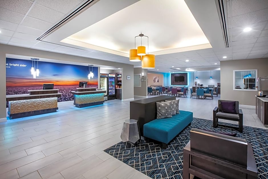 La Quinta Inn & Suites by Wyndham Lubbock North