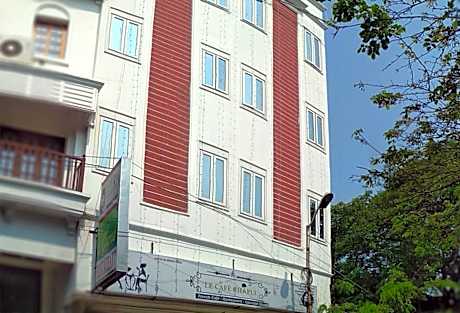 Chaplin Hotel Pondicherry