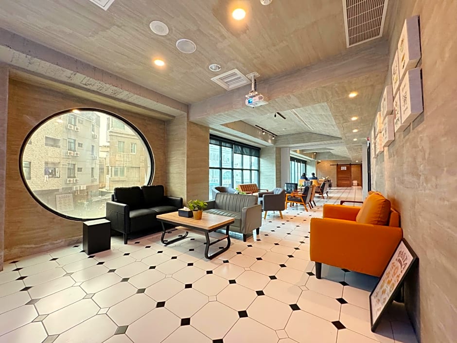 Roaders Hotel Tainan Chengda