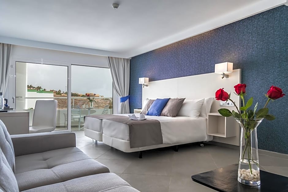 Aparthotel Esquinzo Y Monte Del Mar