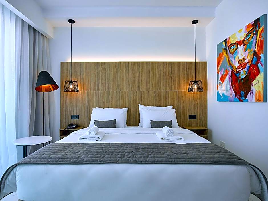 The Blue Ivy Hotel & Suites