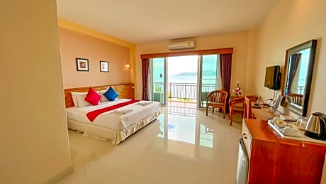 Sea View King Bed