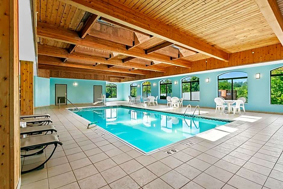 Comfort Inn & Suites Grand Blanc/Flint