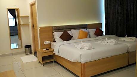 Deluxe Triple Room