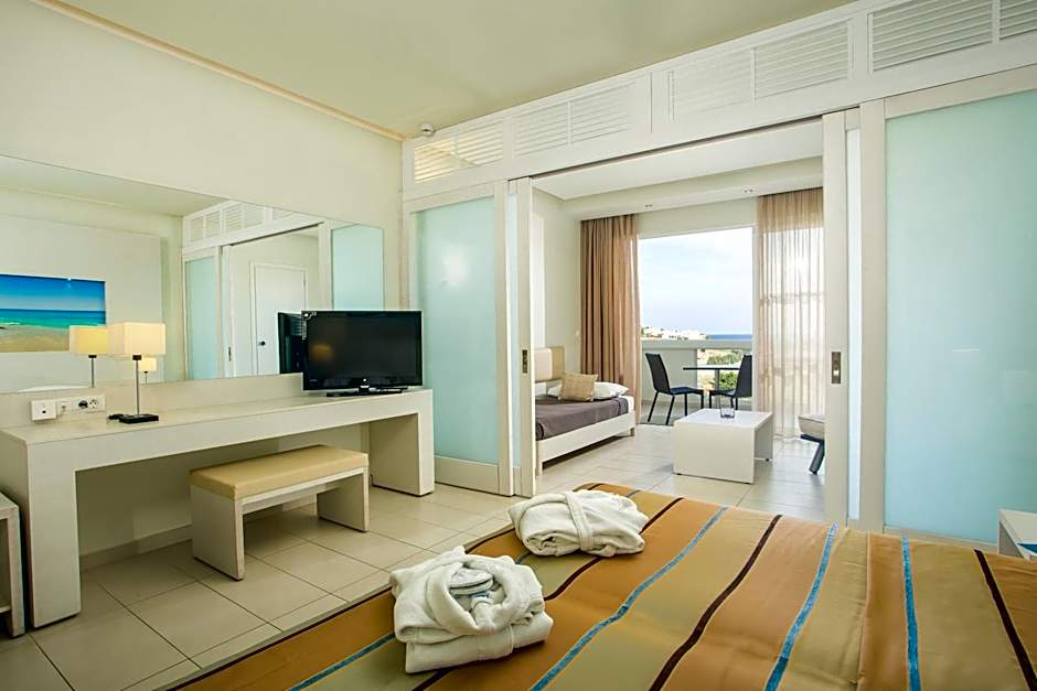 Lindos White Hotel & Suites