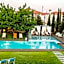 Alacati Cadde 75 Luxury Hotel