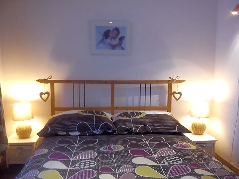 Willa Pod Aniołem - Pokoje Gościnne & Apartamenty z widokiem na góry