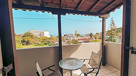 Deluxe Double Room with Balcony and Sea View
