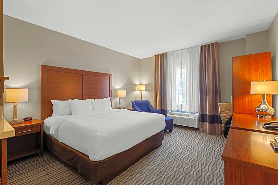 Comfort Inn & Suites