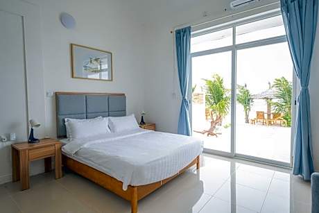Deluxe Double Room with Sea View