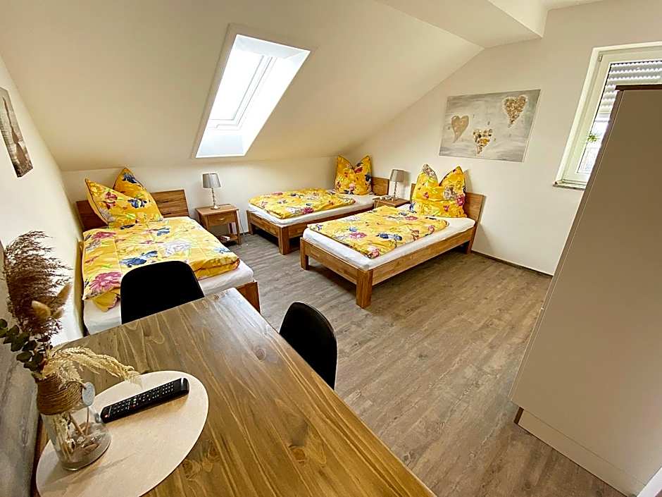 Seehaus Mamming - Hotel - Schlaffässer - Biergarten - Camping