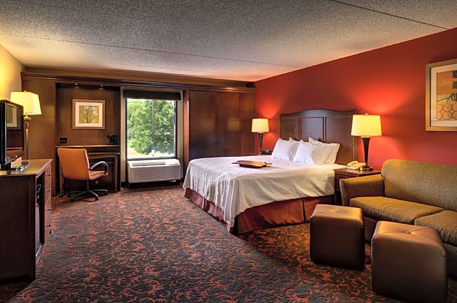 Hampton Inn By Hilton Chambersburg