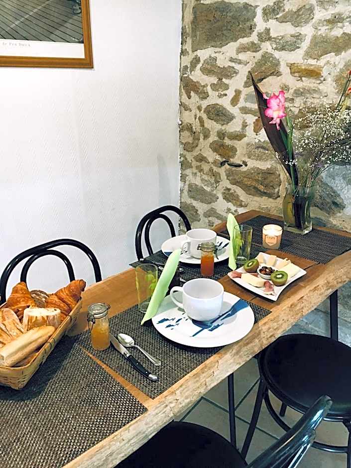 Chambres d'Hôtes du Manoir du Haut Salmon