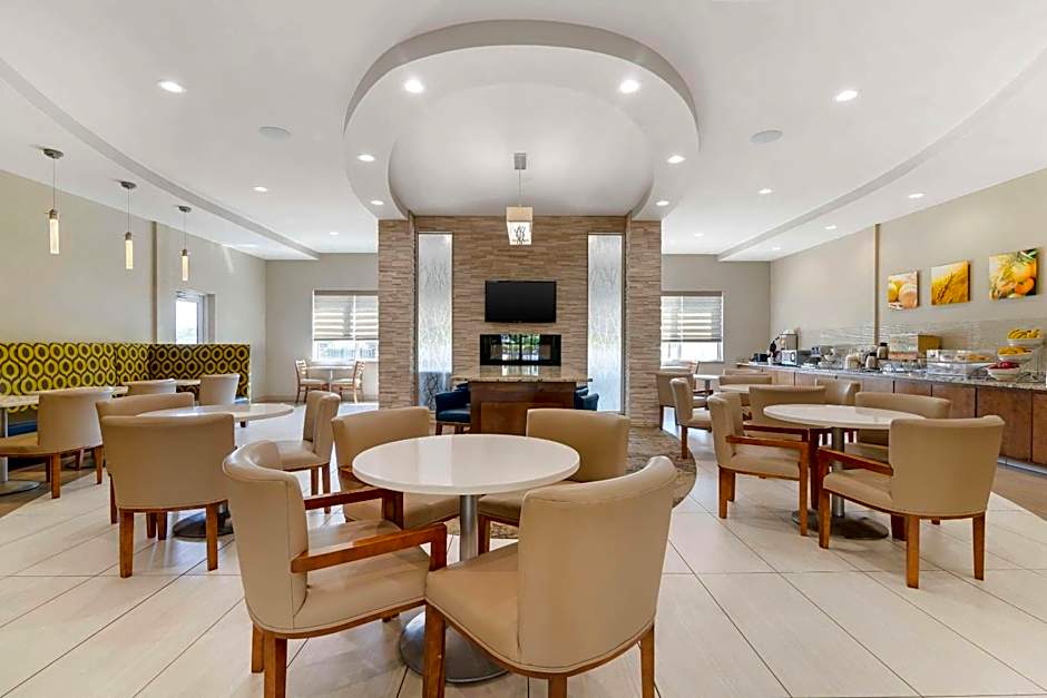 Comfort Inn & Suites Valdosta I-75