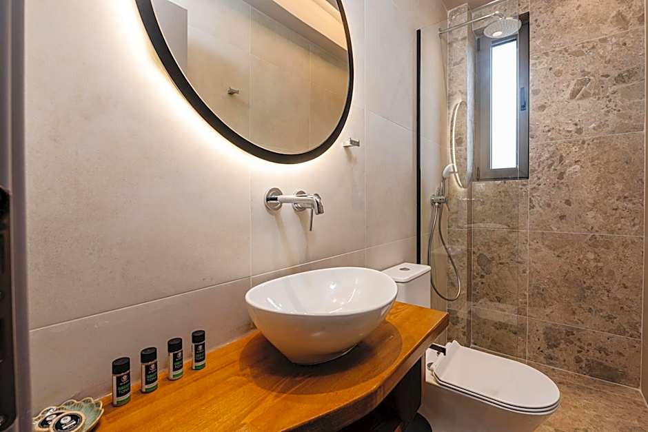 Horizon Apartments - Beachfront Luxury, by ZanteWize