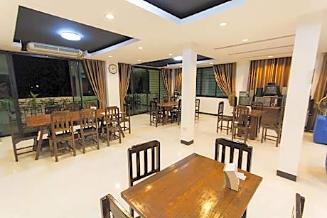 Huen Fai Mae-Jampee
