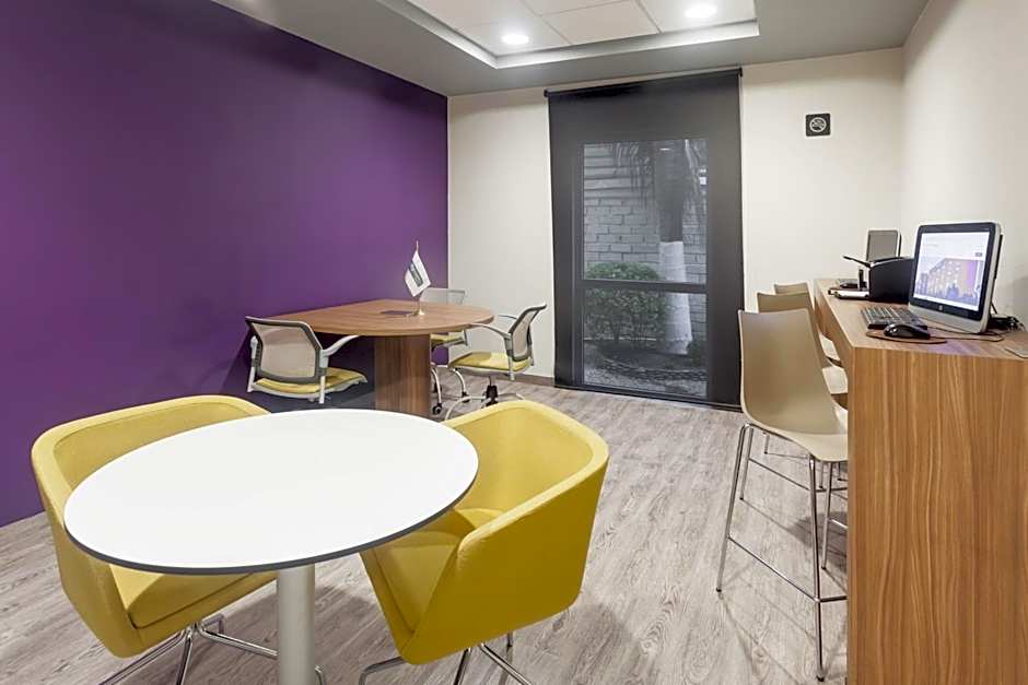 City Express by Marriott Leon