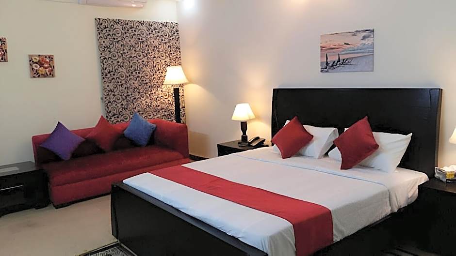 Serene Residence – Islamabad, OH