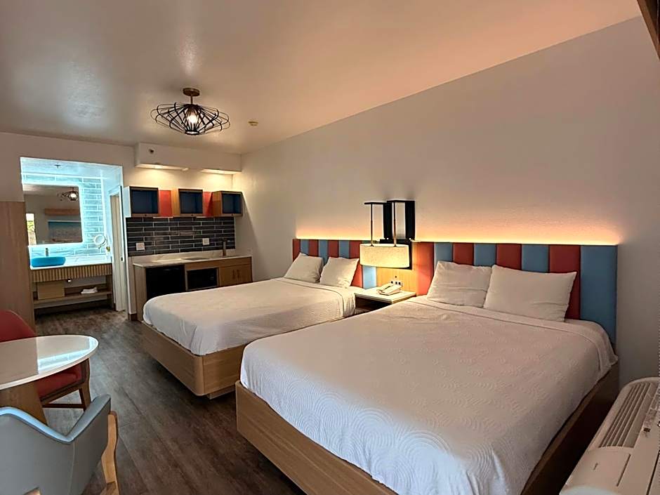 Photo 1 of 4 of 2 Queen Beds Suite