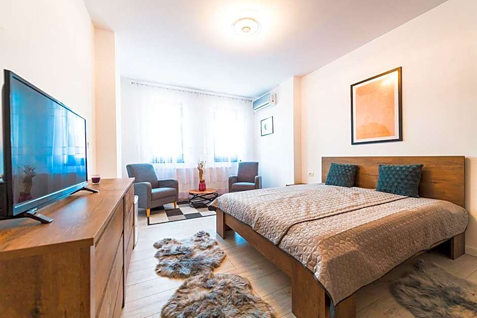 EVRA APARTMENTS