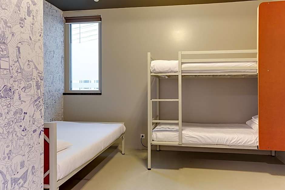 ClinkNOORD Hostel