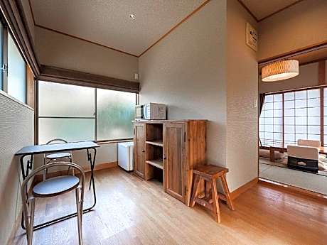 Japanese-Style Triple Room with Shared Bathroom - Annex