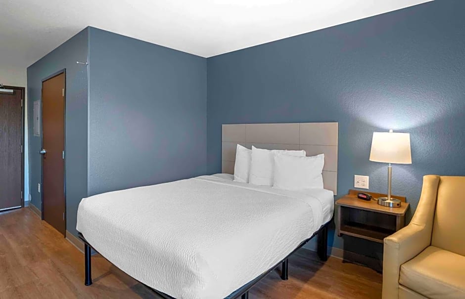 Extended Stay America Select Suites - Charlotte - Northlake