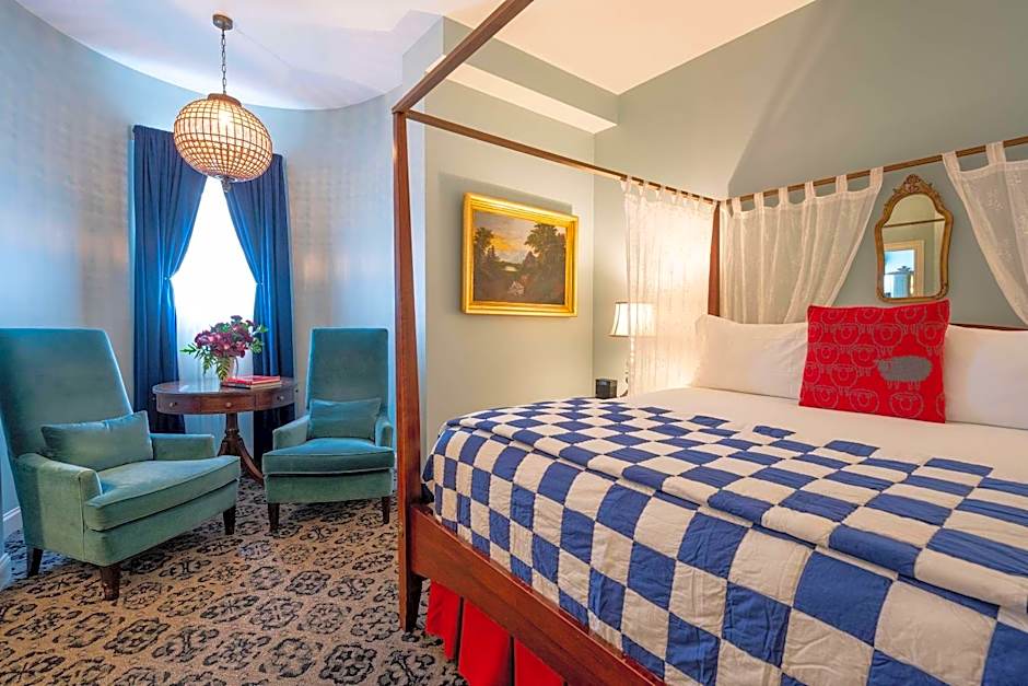 The Kendall Hotel at the Engine 7 Firehouse