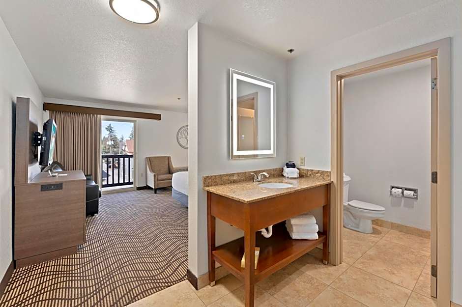 Sandpoint Hotel & Suites Downtown