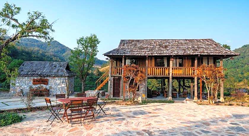 Khuoi Han Ecolodge Cao Bang