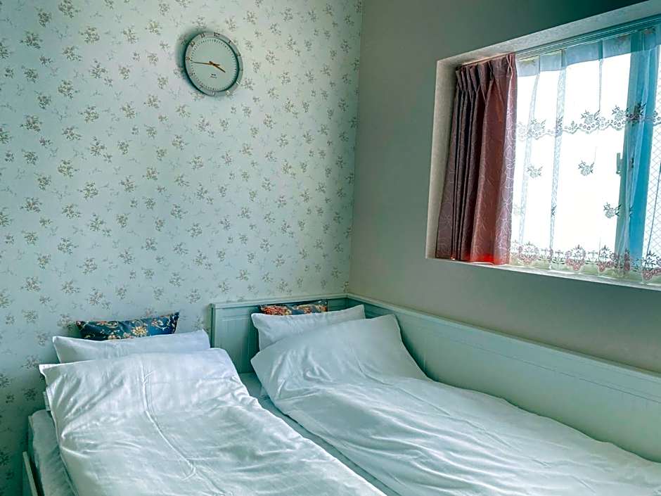 K.K.House in Osaka（まるまる一棟貸し切り）