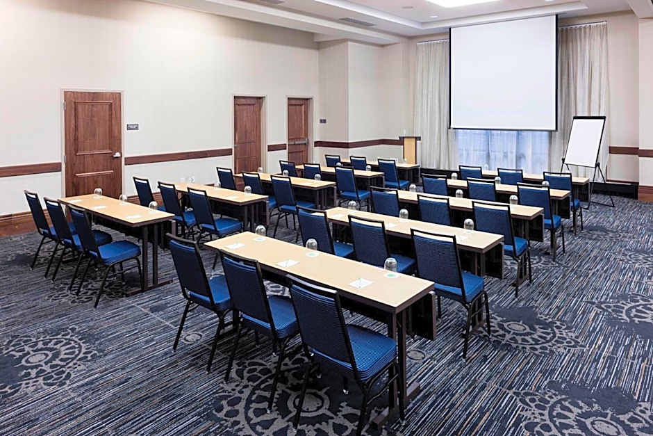 Courtyard by Marriott Richmond Downtown