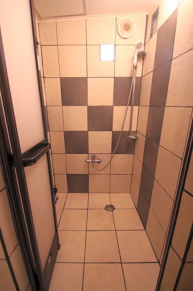 Taketomijima Guesthouse and je Taime