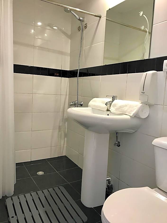 Urban Garden Porto Central Hostel