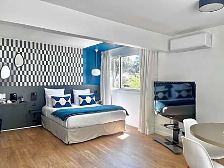 Family Suite with Balcony