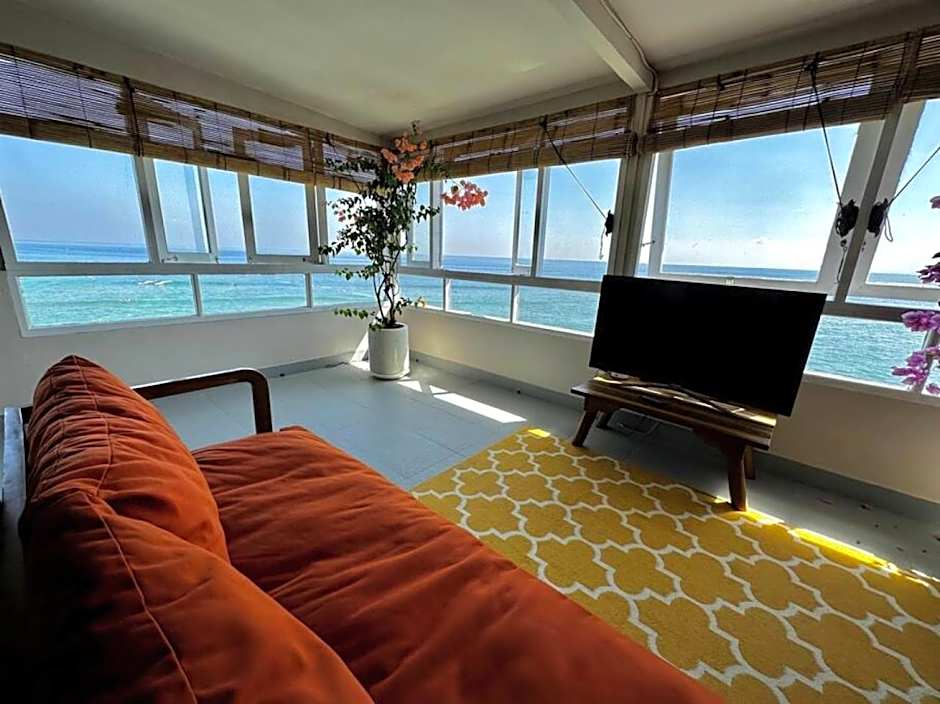 Beach front villa , All Mare 2