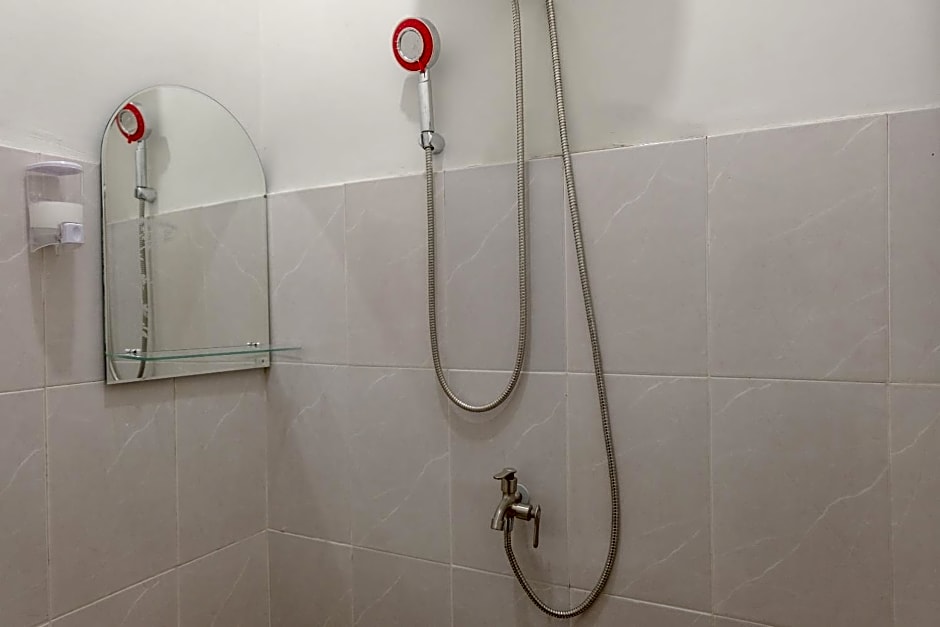 OYO 2798 Semeru Residence Syariah