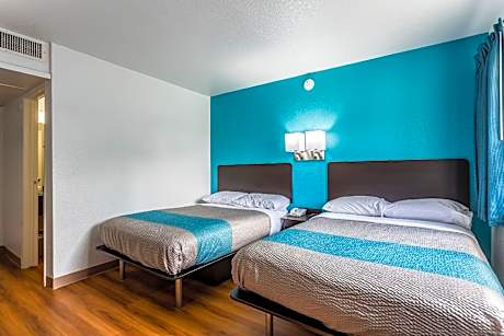 2 Full Beds | Non-Smoking