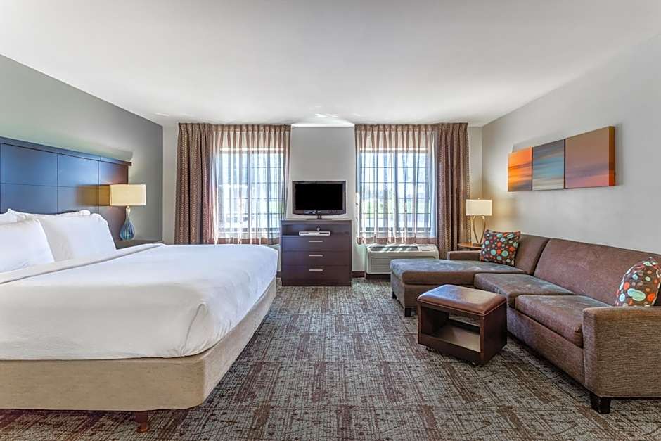 Staybridge Suites Davenport By IHG