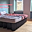 Monkey Factory - Mini Home-Stay Hostel