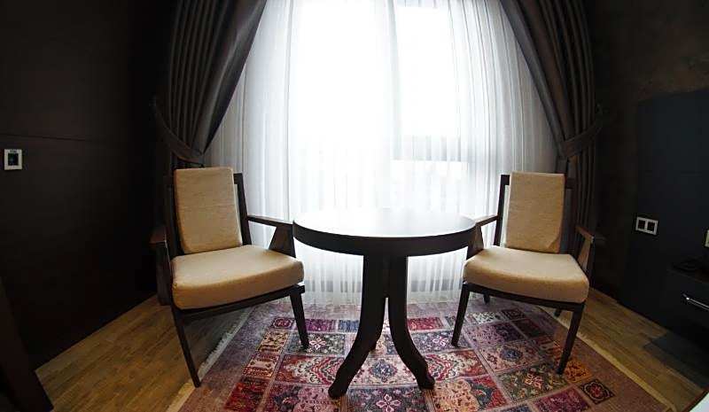 Kahra Otel