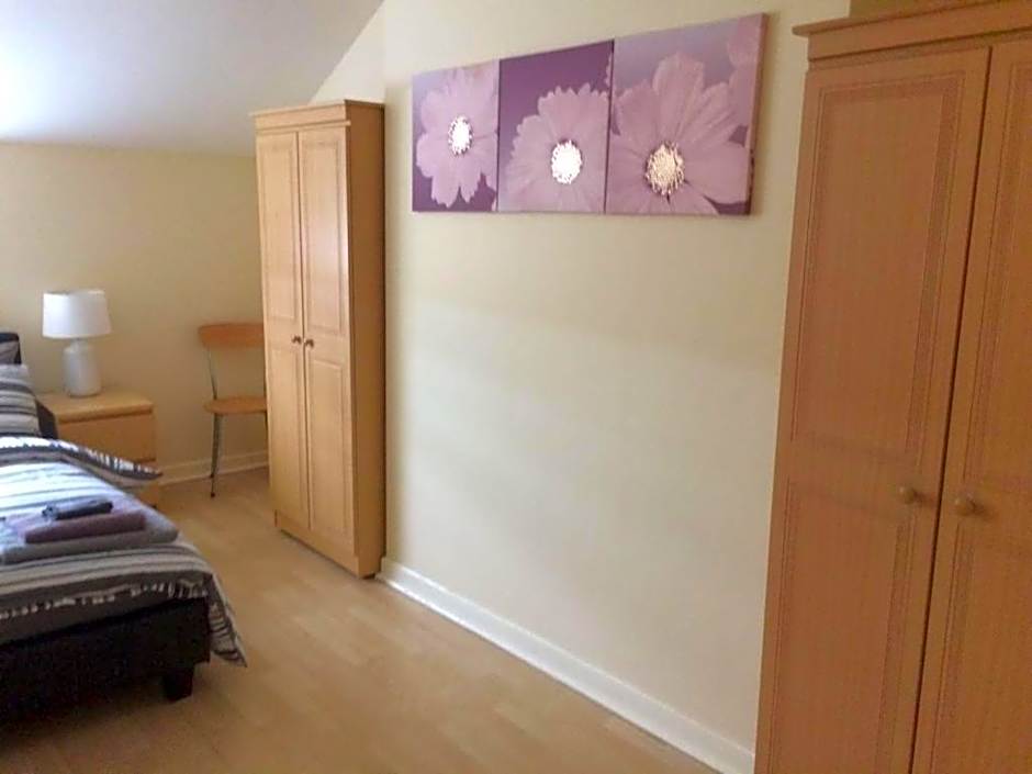 MARLEY MANSIONs APARTMENTS - KING ST REF : 10/3