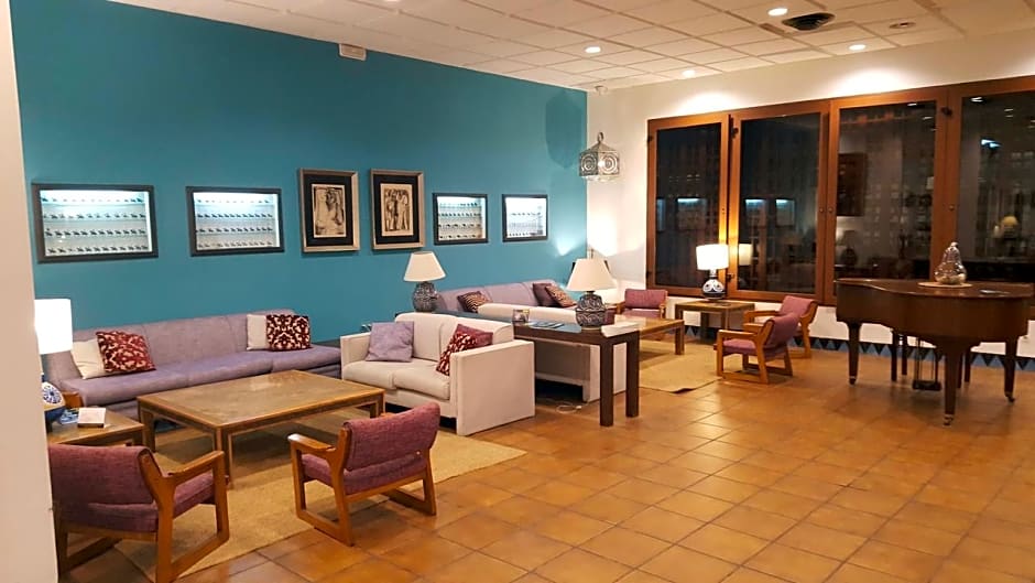 Parador De Ceuta Hotel La Muralla