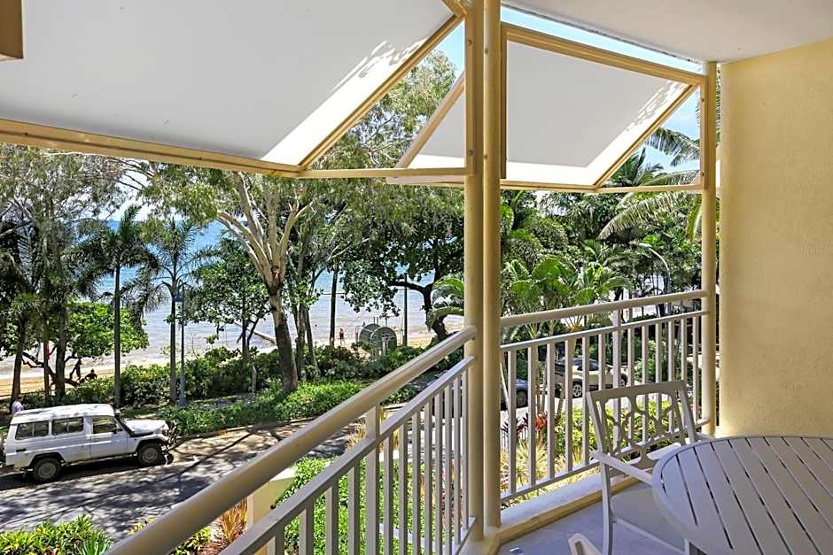 On The Beach Holiday Apartments