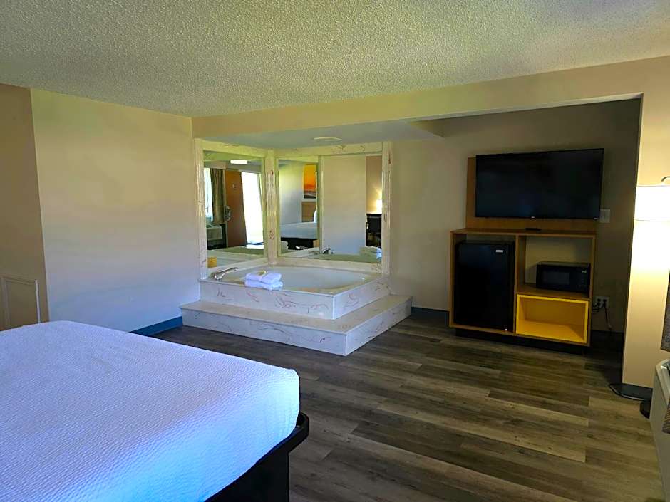 Days Inn by Wyndham Port Huron