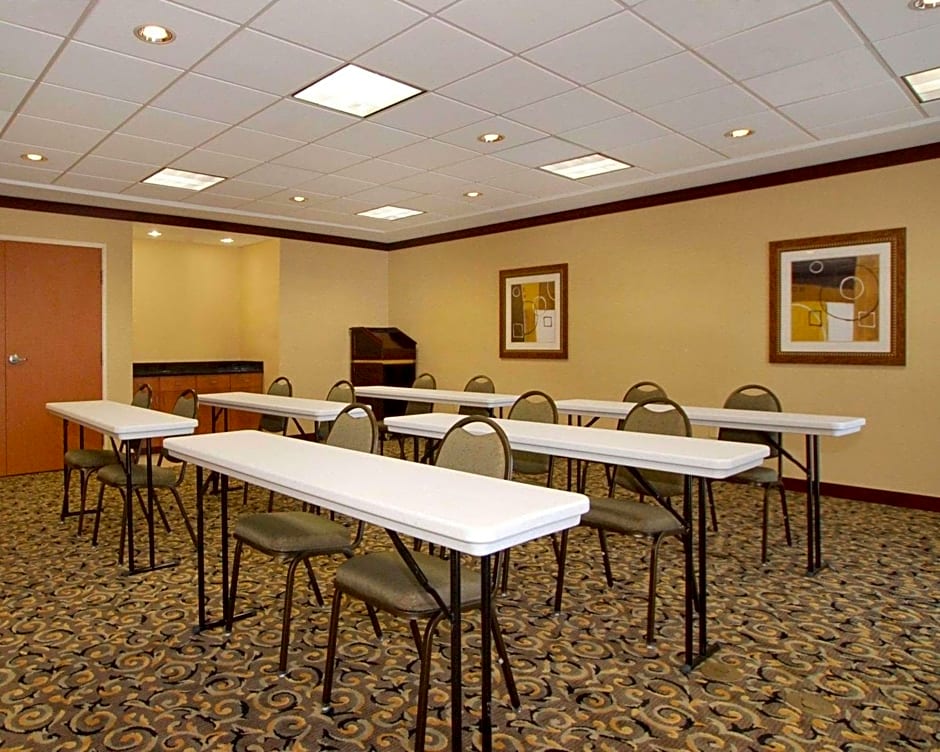 Comfort Suites Southport
